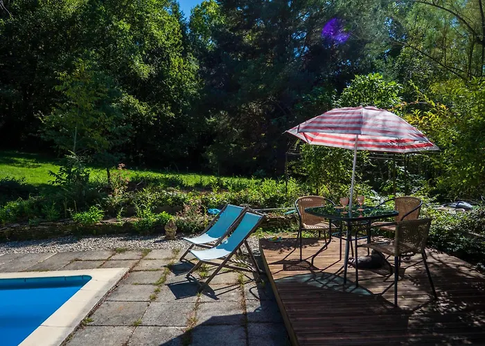 Apartment Horizons Verts Cerisier Puivert